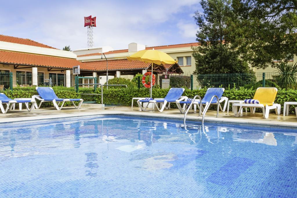 Hotel Ibis Setubal Exterior photo