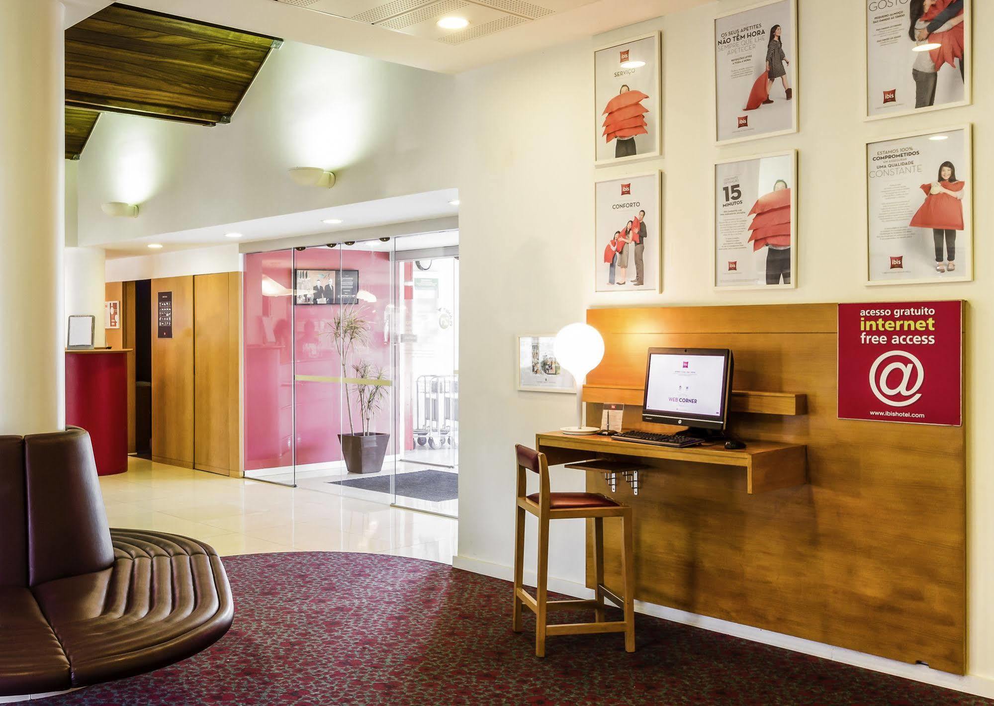 Hotel Ibis Setubal Exterior photo