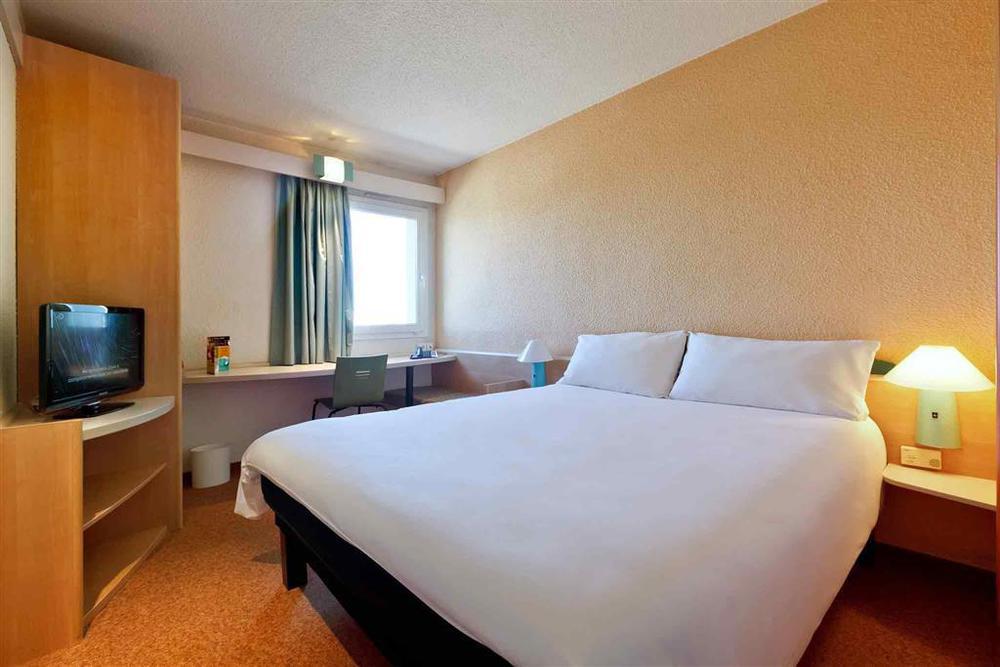 Hotel Ibis Setubal Exterior photo